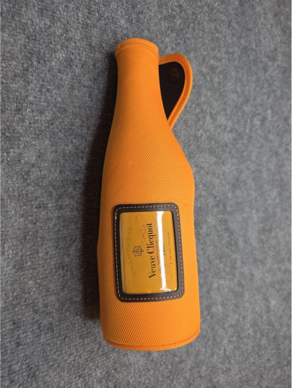 Veuve Clicquot Brut Champagne Insulated Bottle Tote Carrying Cooler Bag Jacket